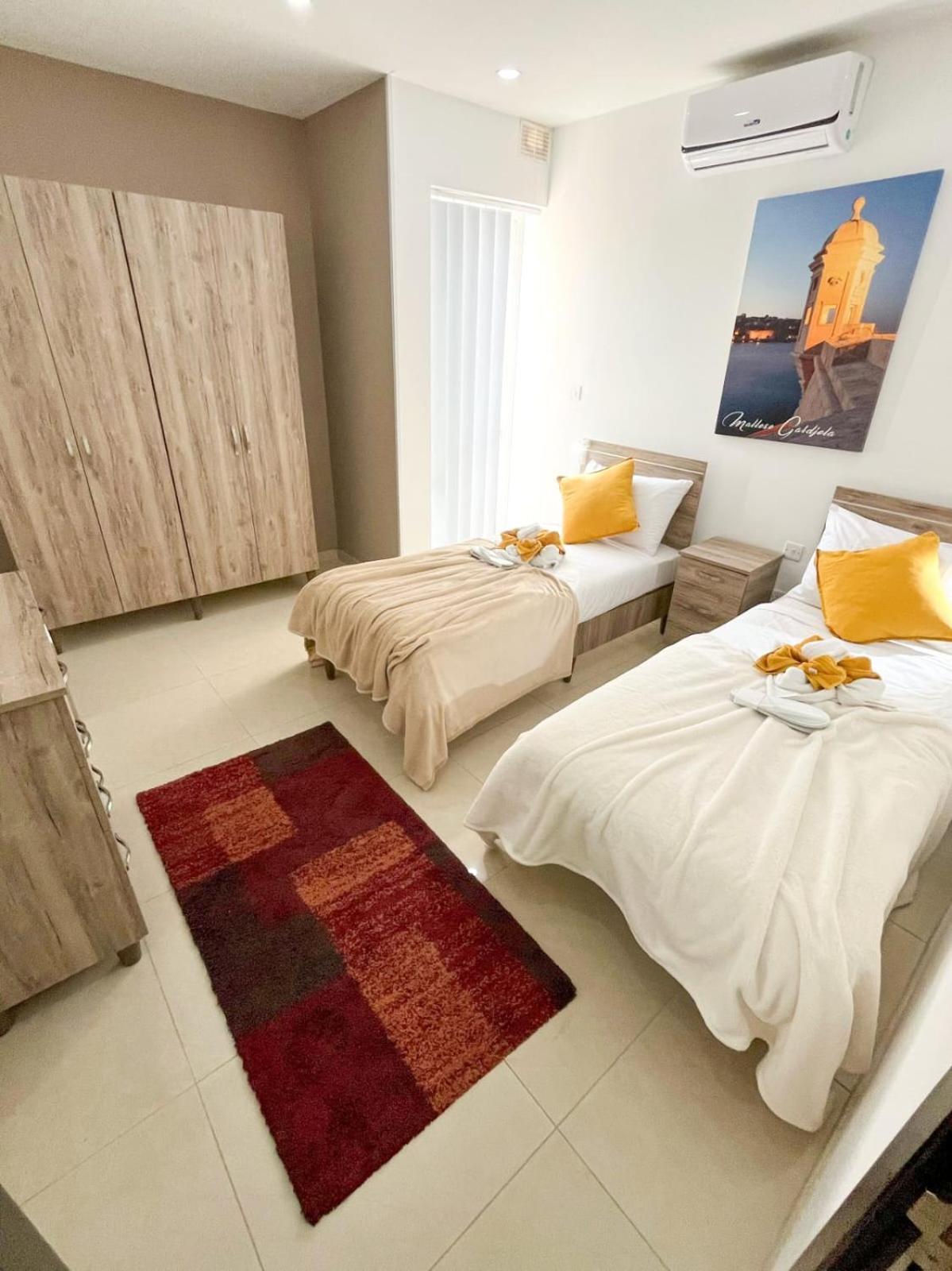 Apartament In Ta' Xbiex 3Br- 3 Min Yatch Marina Msida Kültér fotó