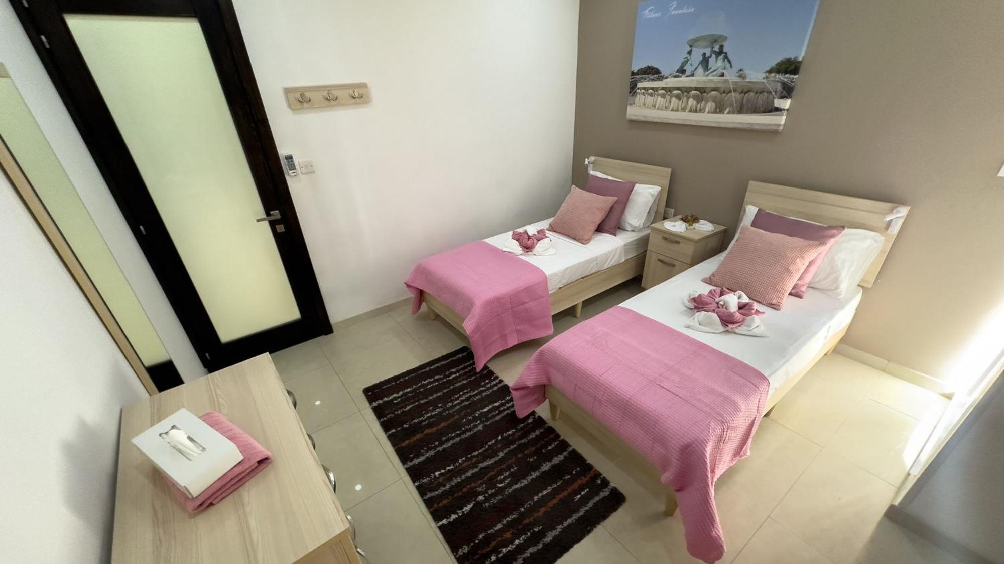 Apartament In Ta' Xbiex 3Br- 3 Min Yatch Marina Msida Kültér fotó